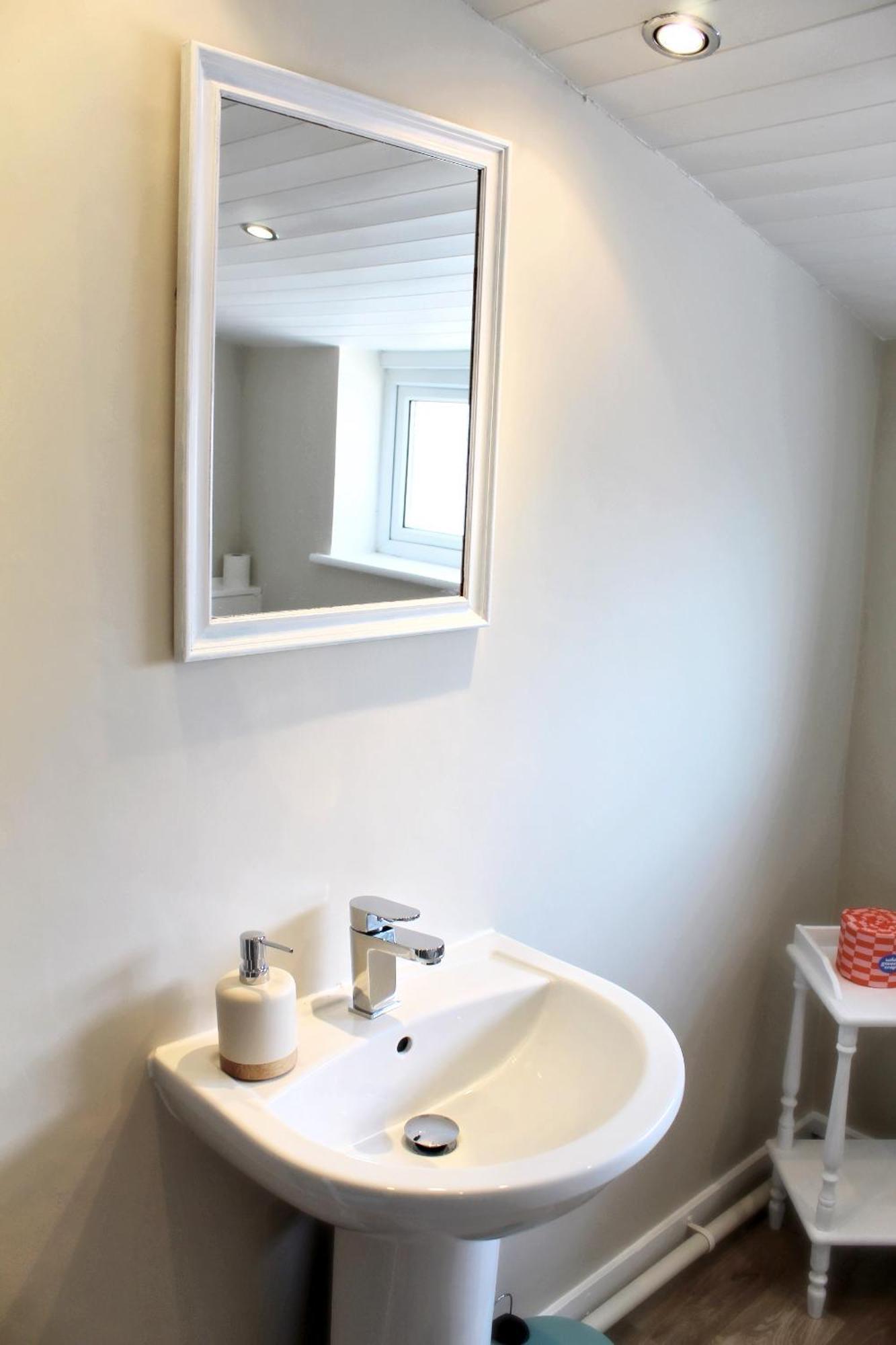 Cosy Cottage In Mersea - Walking Distance To Beach And Town Вест-Мерсі Екстер'єр фото